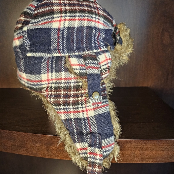 Forever 21 - Plaid - Winter Hat - Picture 2 of 4